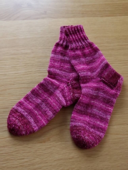 Socken handgestrickt pink gemustert Grösse 35/36