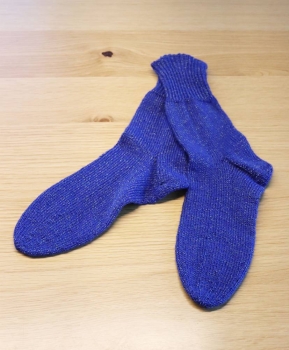Socken handgestrickt blau/gelb gemustert Grösse 39/40